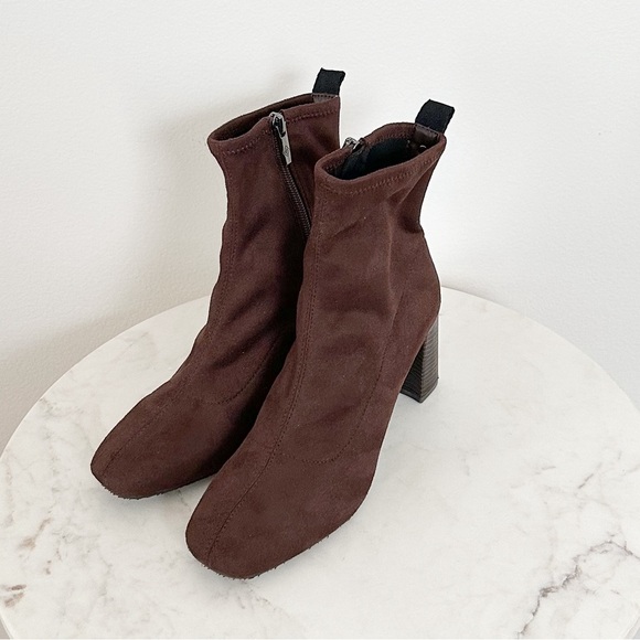 Donald J. Pliner NEW Cattie Bootie Size 6.5 - Picture 6 of 10